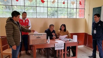 La ONPE seleccionó de manera