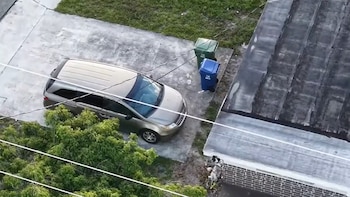 Un niño de 2 años murió tras quedar encerrado en un vehículo con altas temperaturas en Florida