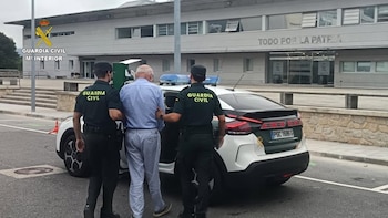 Detenido un hombre en Sanxenxo tras hacerse pasar por directivo de una petrolera para estafar 350.000 euros