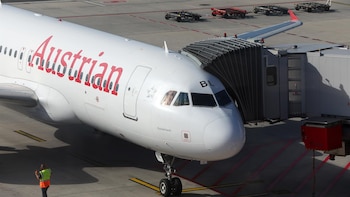 Austrian Airlines afirma que la inspección del vuelo desviado a Bulgaria por "amenaza" no halló riesgos