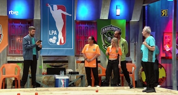 Las partidas se disputaron bajo la mirada atenta de la árbitra Irene Bermúdez