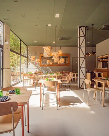 Interior del restaurante La Barcelonesa