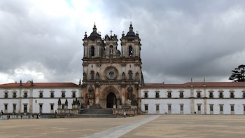 El monasterio que oculta en
