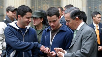 Álvaro Uribe aclara anécdota de