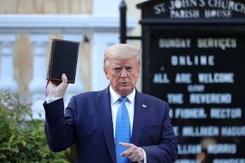 La Biblia de Trump incluye