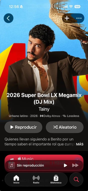 Logo de Apple Music junto a imagen promocional del Super Bowl LX con Bad Bunny