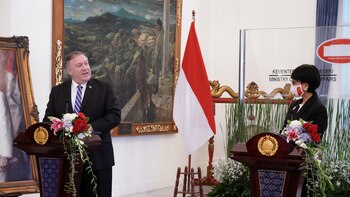 Mike Pompeo felicitó a Indonesia