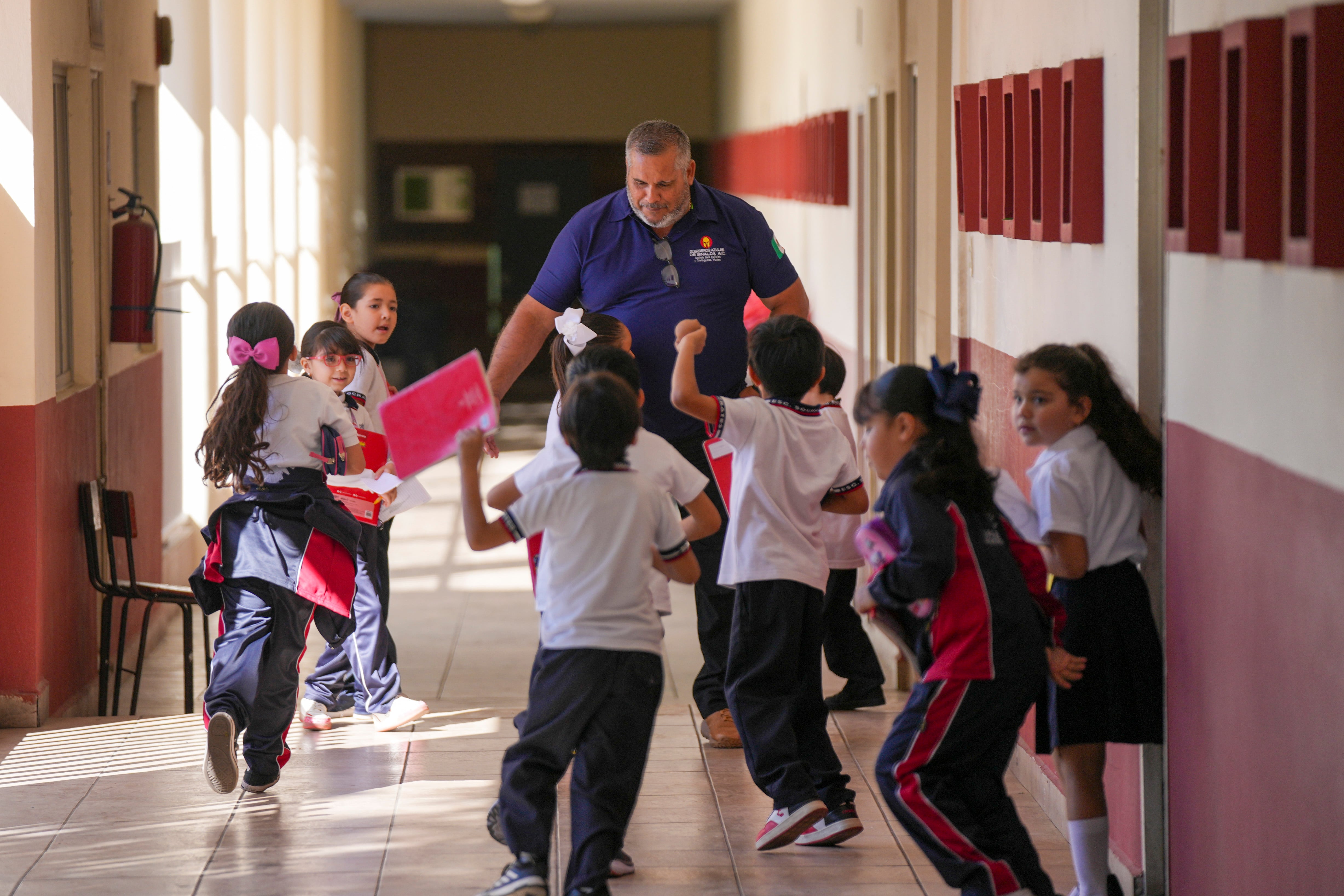 Tarifa preferencial para estudiantes, pagarán 3.50 pesos en Sinaloa (AP Foto/Fernando Llano)