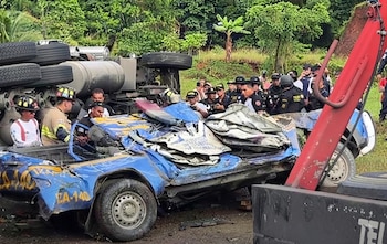 Las autoridades investigan las causas del choque en Izabal y aún no confirman si fue detenido Nery Sau Palala Contreras, conductor del camión cisterna con placas C-104BPV.