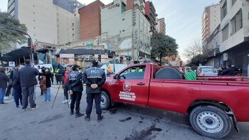 Una imagen del derrumbe enfrente