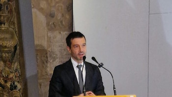 VÍDEO: Bustinduy insta a Aznar a aclarar el papel que han jugado EEUU e Israel en la entrada masiva de Ceuta