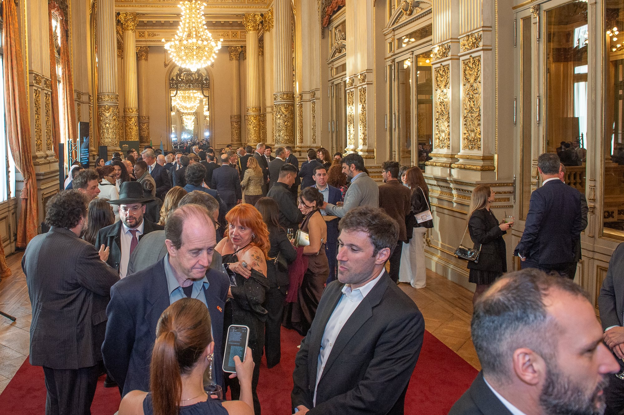 La ceremonia por el 204° aniversario de la independencia del Brasil se realizó en el Teatro Colón (Jaime Olivos)
