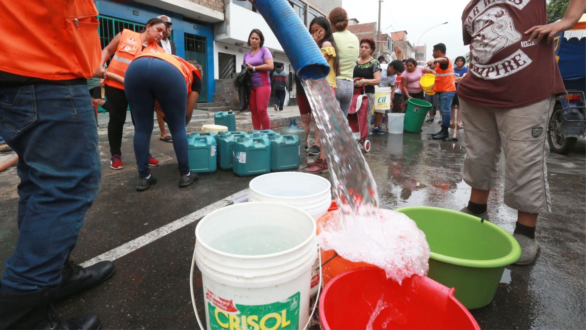 Sedapal anuncia corte de agua potable en Lima Cercado, Comas y Villa María del Triunfo el 11 de febrero por mantenimiento programado. (Andina)