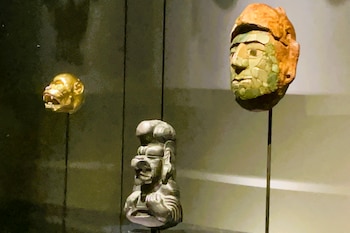 De Perú a Babilonia: la exposición “Animalia” conecta a tres depredadores con una misma idea de poder
