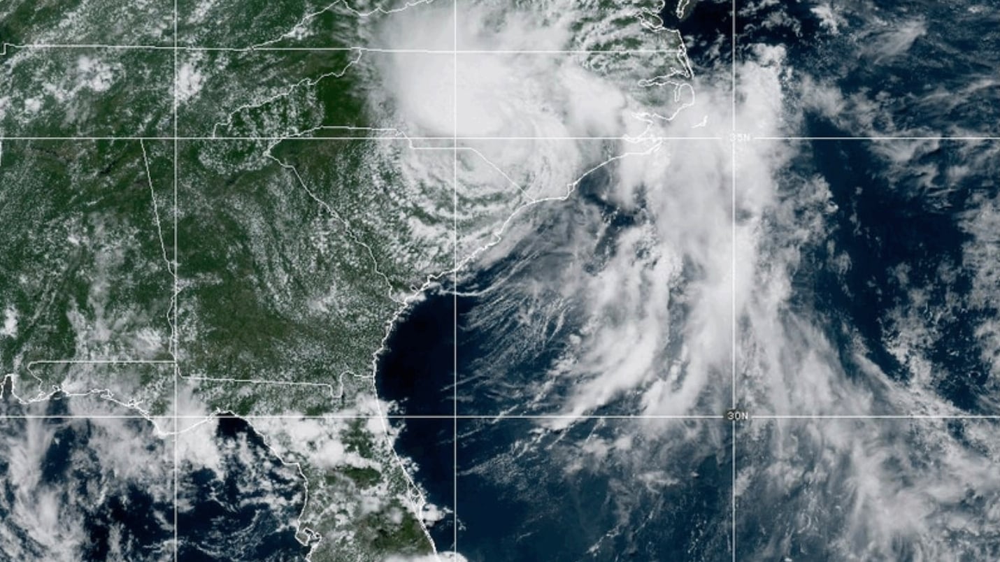 La depresión tropical se formó frente a Florida y activó una alerta para las próximas horas