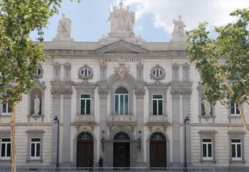 Fachada del Tribunal Supremo (Europa