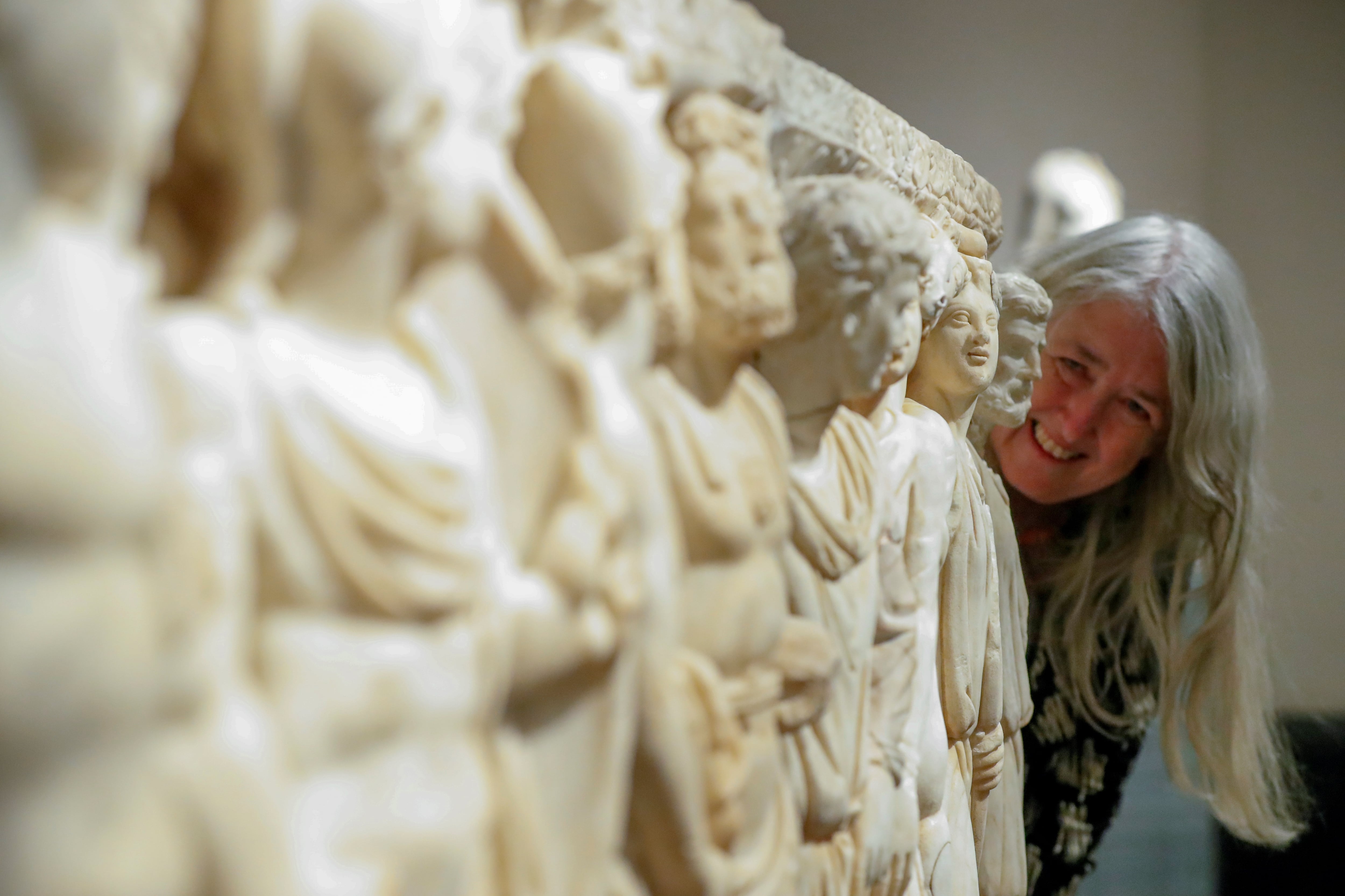 La catedrática de la universidad de Cambridge y una de las clasicistas más importantes del mundo Mary Beard (EFE/ Javier Lizon)