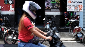 Autoridades salvadoreñas buscan incluir la