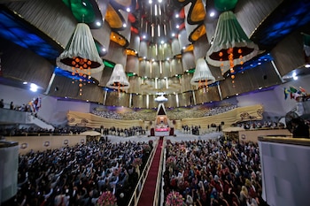 GUADALAJARA, JALISCO, 09AGOSTO2018.- El apóstol de la iglesia de La Luz del Mundo Nassón Joaquín García, dio la bienvenida a las mas de 50 delegaciones que asisten a la celebración mas grande de su Fe, la "Santa Convocación 2018" que se lleva a cabo del 6 al 16 de Agosto en la Hermosa Provincia.
FOTO: FERNANDO CARRANZA GARCIA / CUARTOSCURO.COM