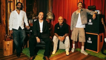 La banda puertorriqueña presentará en Perú adelantos de su próximo álbum y clásicos como “Ilegal” y “La Complicidad”.