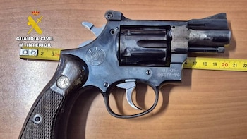 Un detenido cuando circulaba por