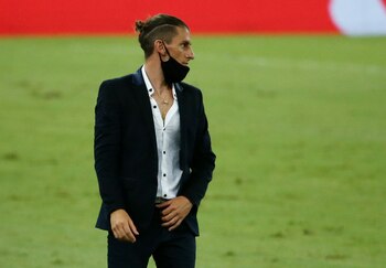 Beccacece guardó a varios titulares pensando en el partido ante Boca por la Libertadores (REUTERS/Bruna Prado)