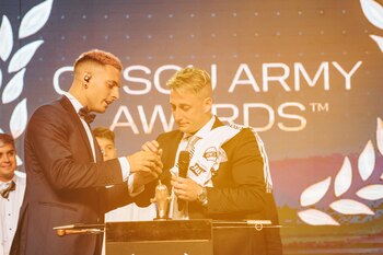 Momo se quedó con el