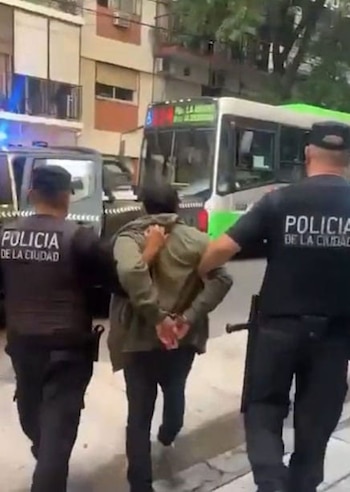 Quiso asaltar un supermercado en Belgrano, lo detuvieron y descubrieron que tenía 23 antecedentes