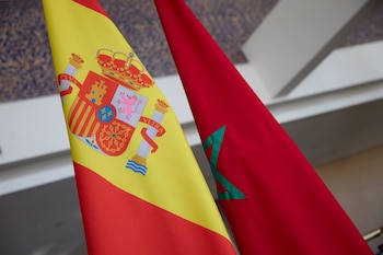 Banderas de España y Marruecos.