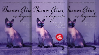 Portada de un libro en tonos violetas con un gato siamés sentado, el título Buenos Aires es leyenda y los nombres de los autores.
