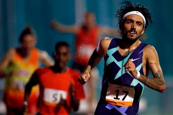 El atleta Fernando Carro (d).