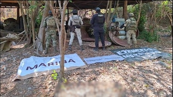 Marina localiza y neutraliza laboratorio clandestino para fabricar drogas en Lázaro Cárdenas, Michoacán