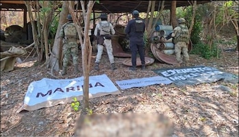 Personal de la Secretaría de Marina localizó un laboratorio clandestino en la localidad de El Encinal, Lázaro Cárdenas, Michoacán. (Semar)