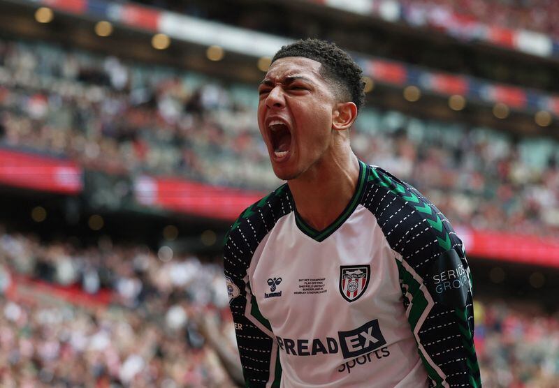 May 24, 2025 Foto de archivo del jugador de Sunderland Jobe Bellingham celebrando tras un gol de su equipo ante Sheffield United en la final de la Championship por el ascenso a la Premier League REUTERS/Hannah Mckay/