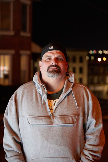 Julian Hernandez (Da'Shaunae Marisa for