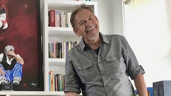 Murió Benjamin Alire Sáenz, referente de la literatura latina en EE.UU.