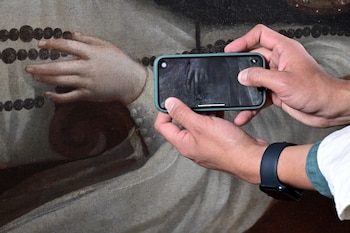 Especialistas del INAH y la