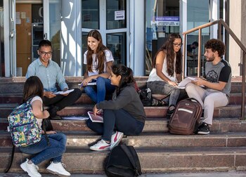 El programa Becas PAE acompañó