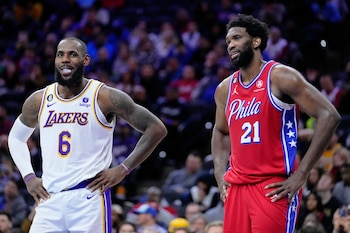 Los 76ers no superaron la segunda ronda en la era de Joel Embiid, no juegan unas Finales de la NBA desde 2001 y no son campeones desde hace más de 40 años (AP Foto/Matt Slocum)