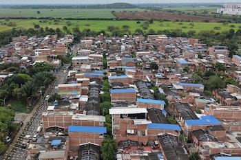 El nuevo decreto beneficia solo a viviendas con subsidios familiares, otorgados por el Gobierno o cajas de compensación - crédito EFE