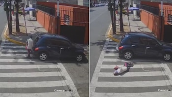 El terrible momento en que un auto arrolló a una anciana y se dio a la fuga en Iztapalapa