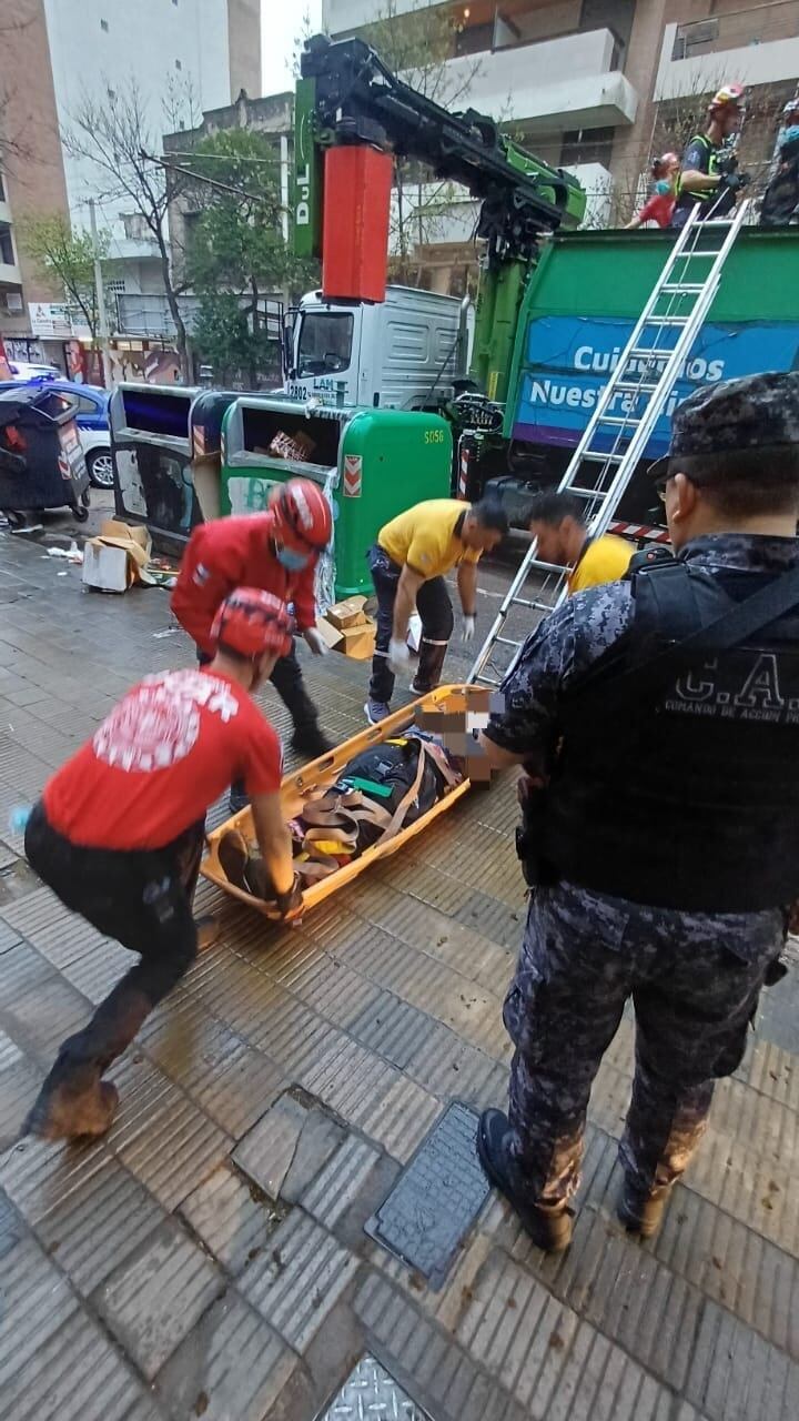 La víctima tiene 35 años y se encuentra en situación de calle