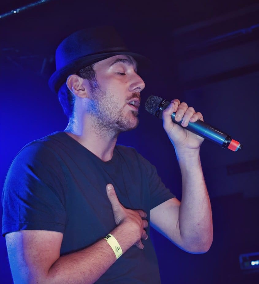 Miquel Serra en un concierto. (Cedida a Infobae)