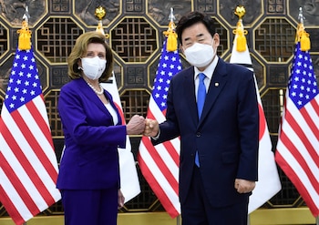 Pelosi se reunió con su