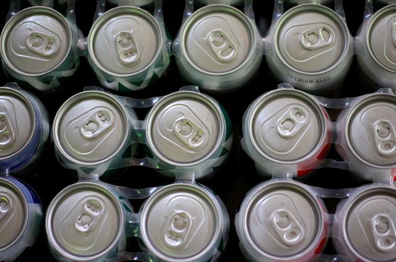 Multinacional quiere concentrar su producción de cerveza en Montevideo
(REUTERS/Jose Luis Gonzalez)