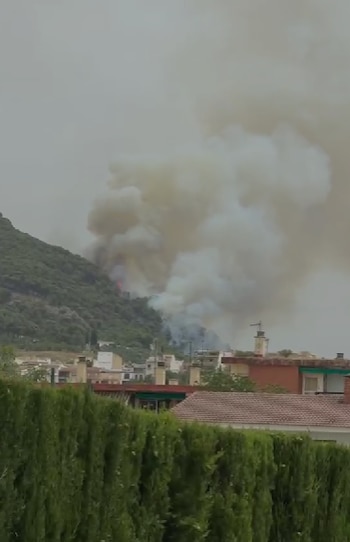 Declarado un nuevo incendio en Rute (Córdoba). (EMA Infoca/X)