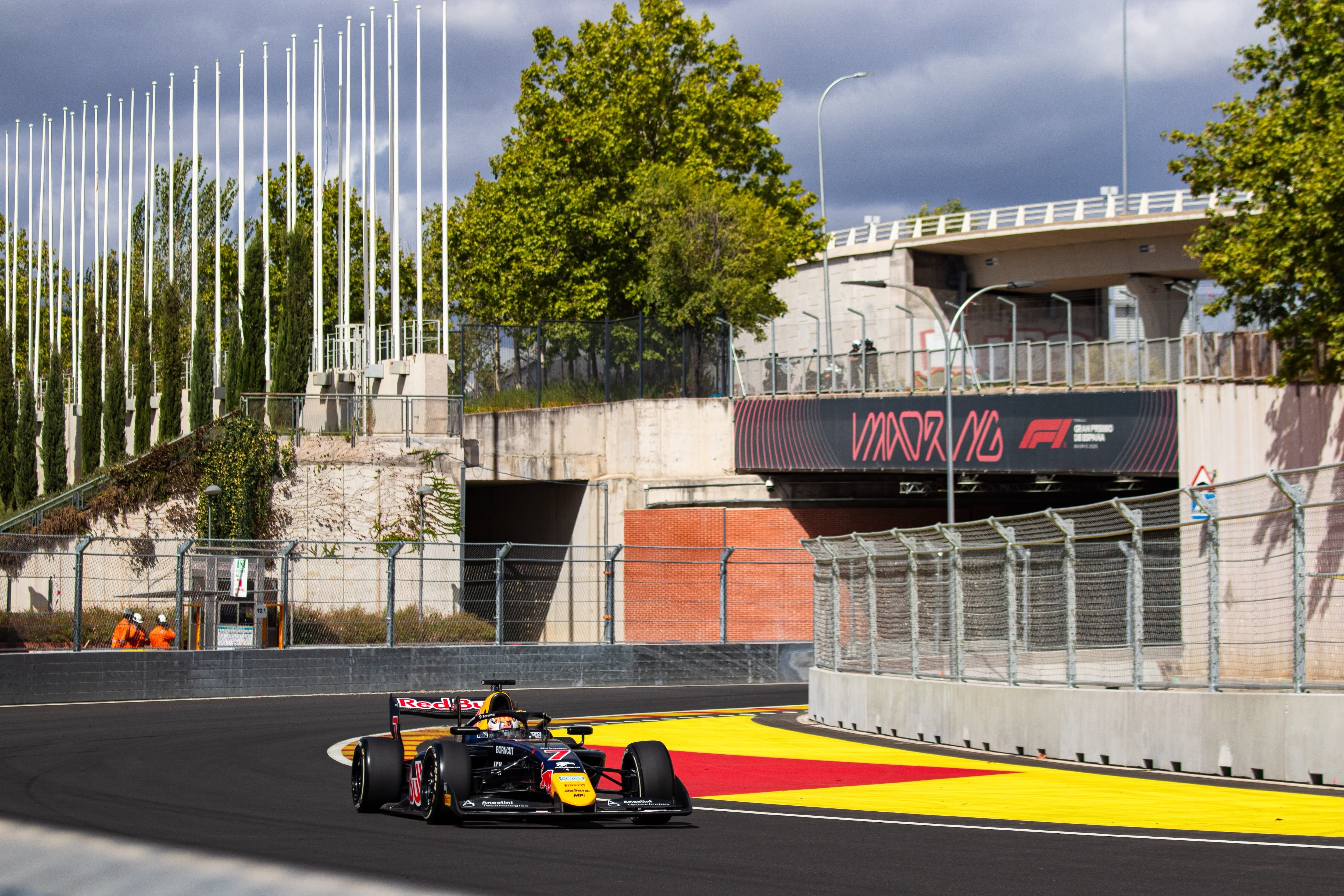 En los tests en el flamante trazado llamado Madring, donde fue el mejor del equipo MP Motorsport. Mattia busca su primer podio y victoria en la Fórmula 3 (Crédito: Dutch Photo Agency)