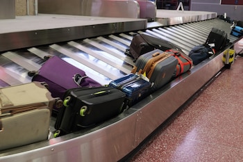 Anillo de diamantes y reloj