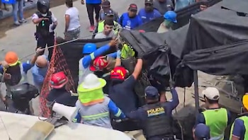 El accidente ocurrió durante la construcción de un paso a desnivel en la 9a. calle y 1a. avenida de Villa Nueva, Guatemala. (Cortesía: Soy502)