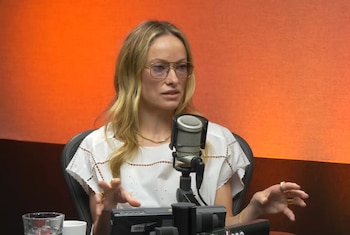 Olivia Wilde en el podcast de Louis Theroux